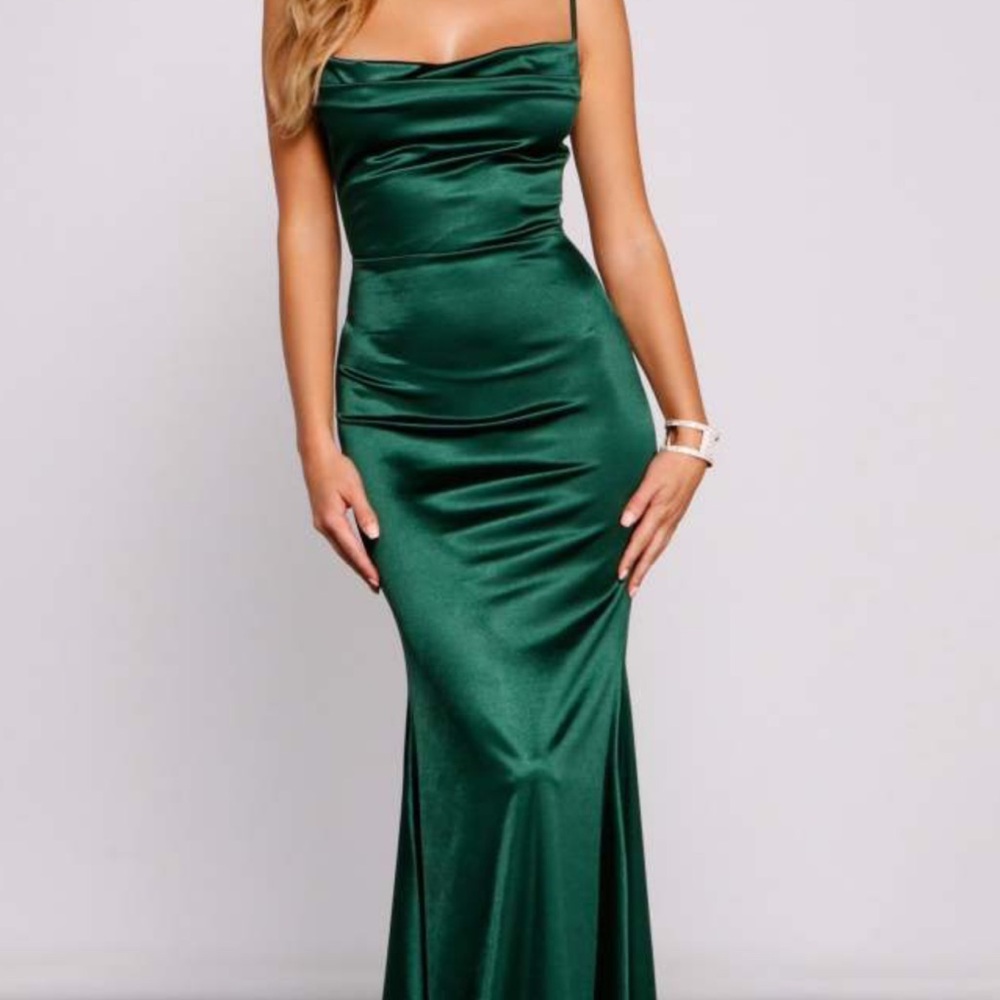 Emerald / Green Formal Dress ✨